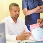 Agaasimaha Guud ee Wasaaradda Maaliyada Puntland oo kormeer shaqo ku tagay Xarumaha Dakhliga[Sawirro]