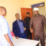 Wasiirka Maaliyadda Dowladda Puntland oo Kormeer shaqo ku tagay xarunta Wasaaradda ee gobolka Mudug[Sawirro]