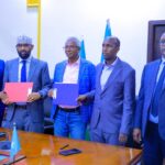 Wasiir Kuxigeenka Maaliyadda Dowladda Puntland oo Goobjoog ka ahaa Heshiiska Habeynta iyo Kala Xadeynta u dhaxeysa Dowladda Hoose iyo Dowladda Dhexe(Sawirro)